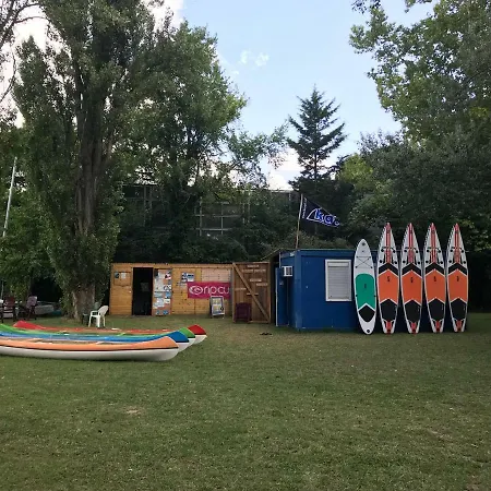 Lily House בית נופש Balatonvilágos