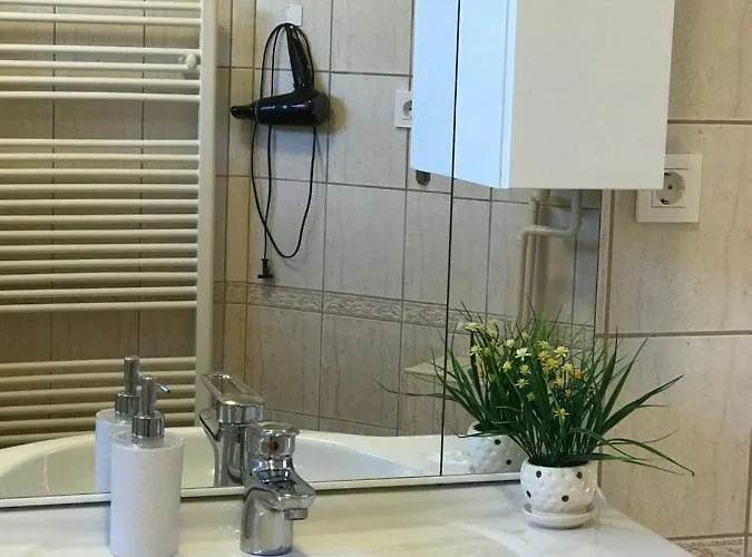 Lily House Tatil Evi